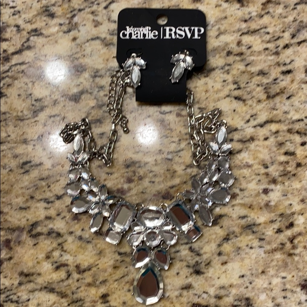 Charming Charlie teardrop necklace and earring set